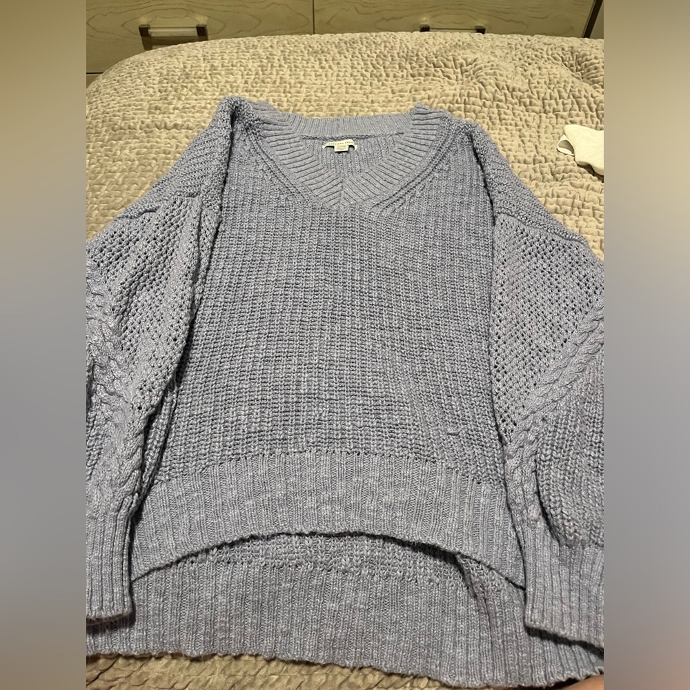 American eagle blue sweater